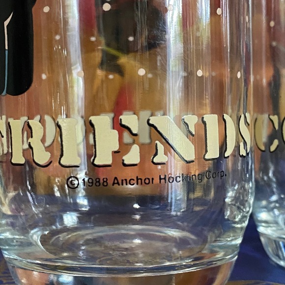(2) Welcome Friends Anchor Hocking‎ 1988 Drinking Glasses Pair Vintage Cute - Picture 3 of 6